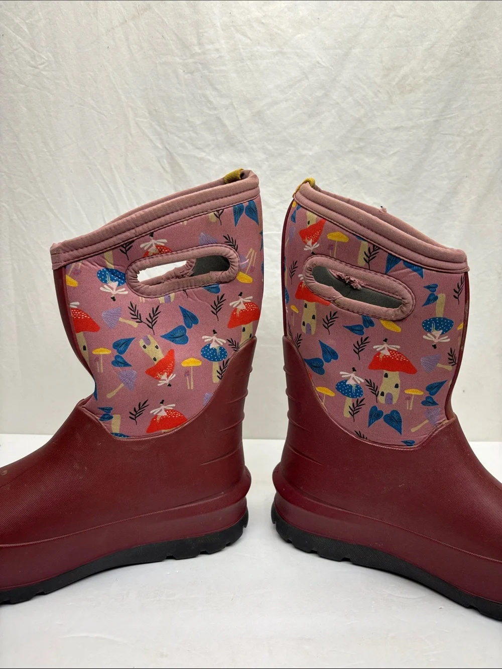 Bogs Kids Waterproof Maroon Pink Mushroom Print Rain Boots, SZ 5 big girl